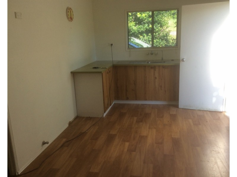 1 Smith Avenue, Tiaro QLD 4650