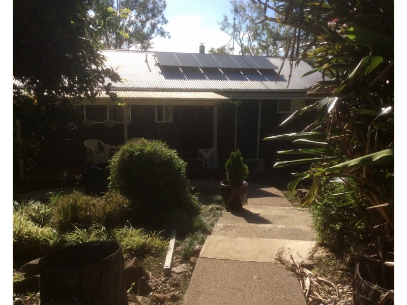 1 Smith Avenue, Tiaro QLD 4650