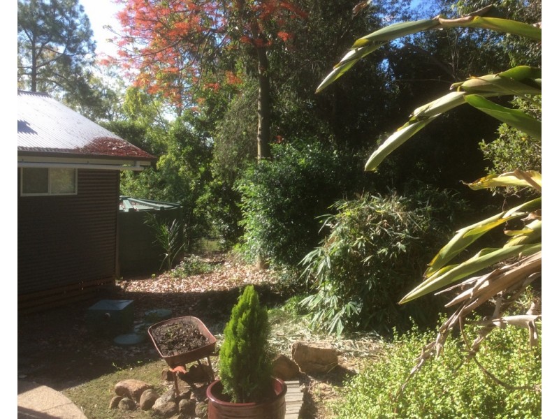 1 Smith Avenue, Tiaro QLD 4650