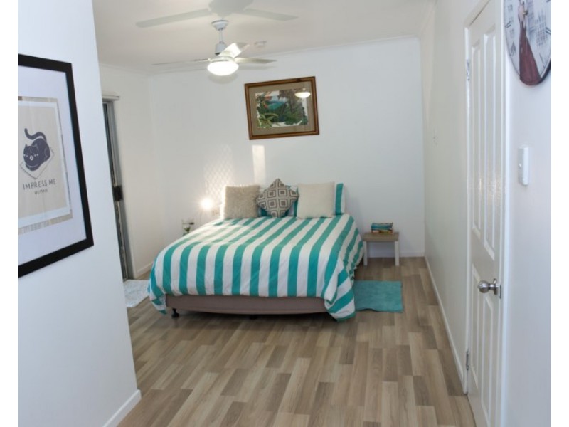 42 Hawes Lane East, Oakhurst QLD 4650
