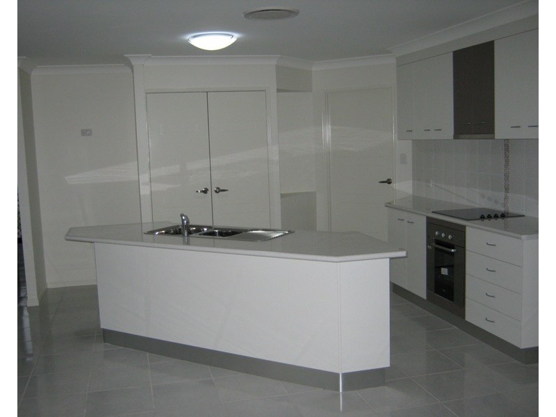 8 Cheyne Circuit, Tinana QLD 4650