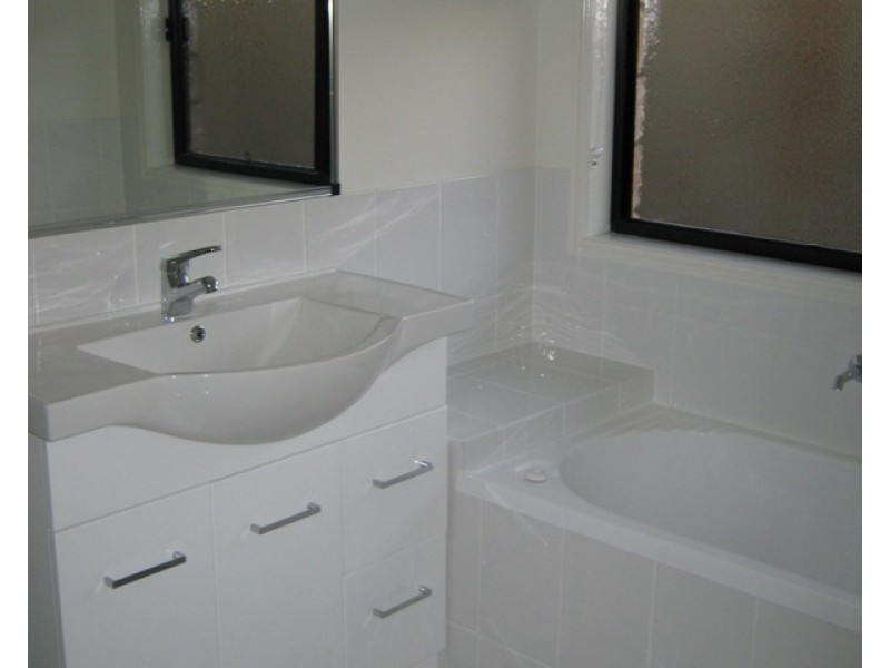 8 Cheyne Circuit, Tinana QLD 4650