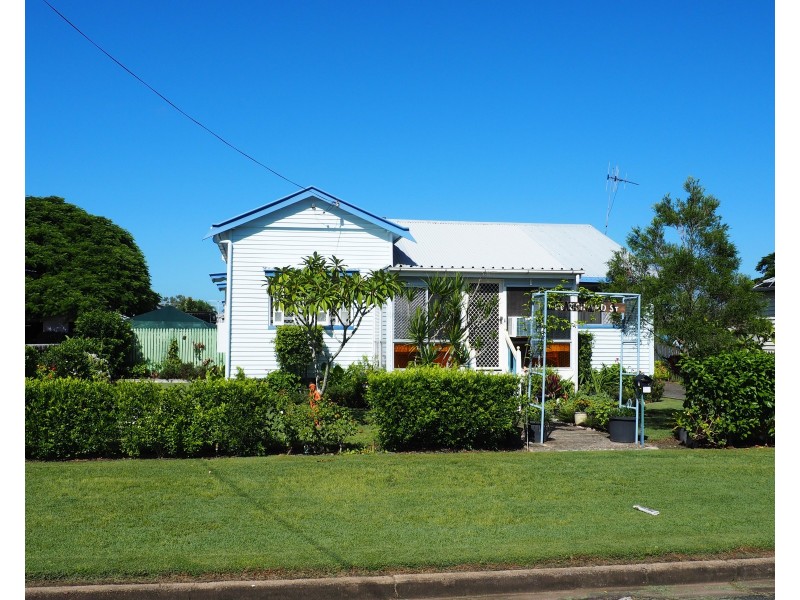 8 Richard Street, Maryborough QLD 4650