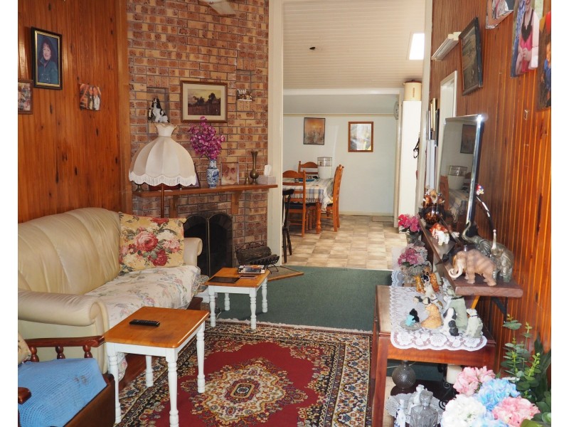 8 Richard Street, Maryborough QLD 4650