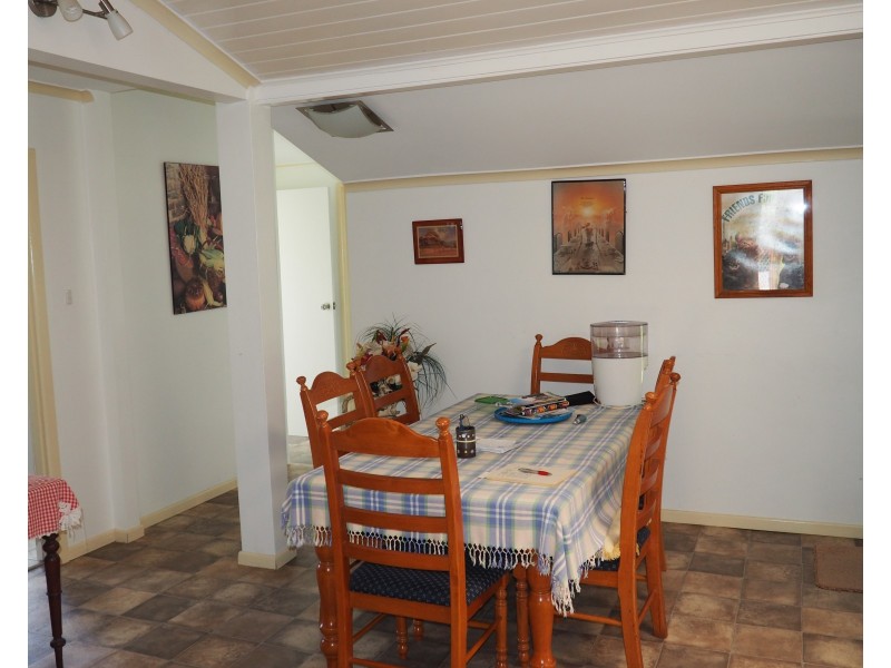 8 Richard Street, Maryborough QLD 4650