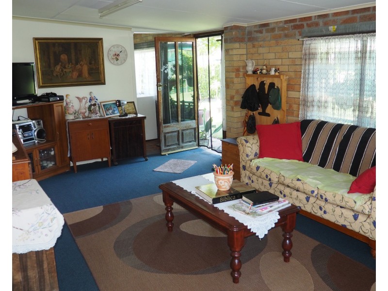 8 Richard Street, Maryborough QLD 4650