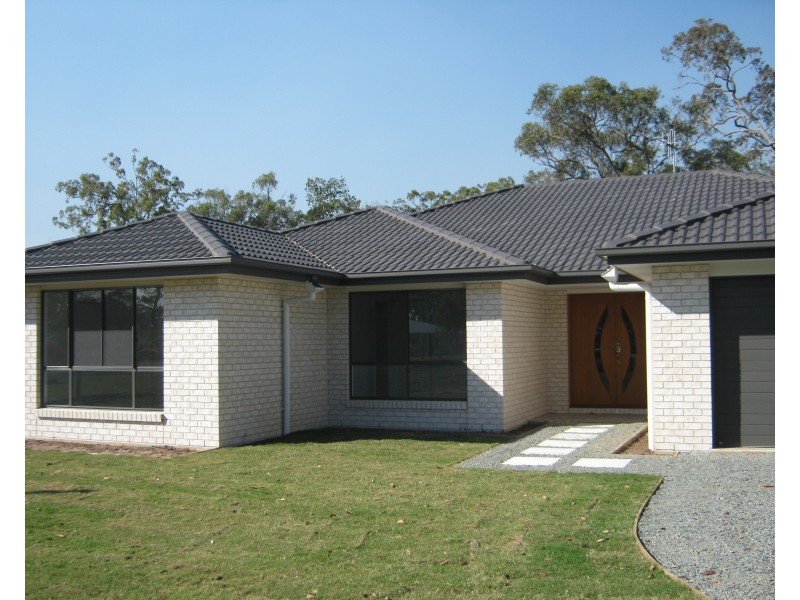 21 Brianna Court, Oakhurst QLD 4650