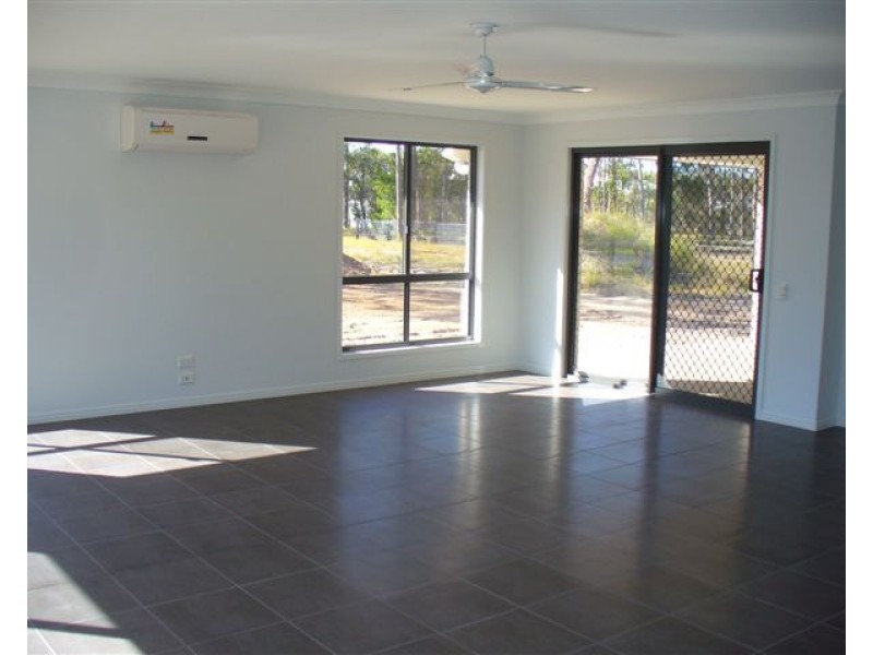 21 Brianna Court, Oakhurst QLD 4650