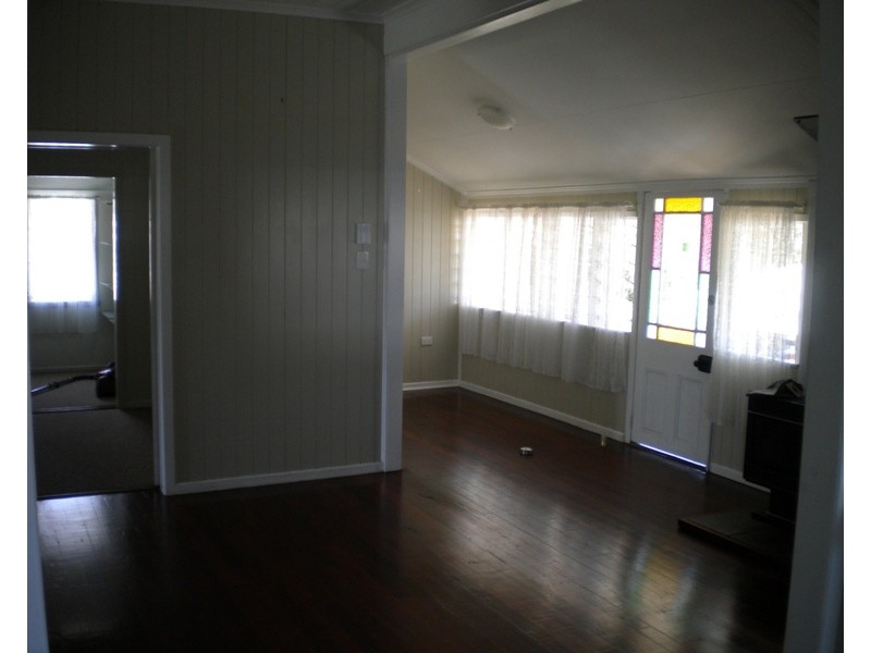 12 Scott Street, Maryborough QLD 4650