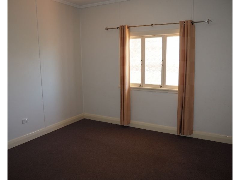 8 Buckler Street, Maryborough QLD 4650