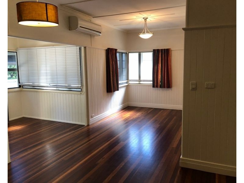 25 Queen Street, Maryborough QLD 4650