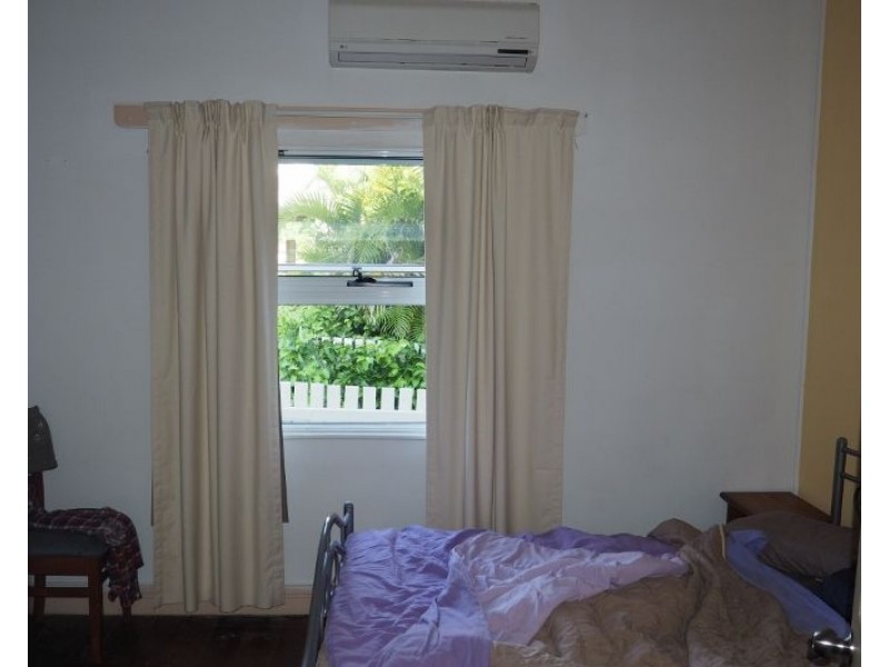 12 Charles Street, Maryborough QLD 4650