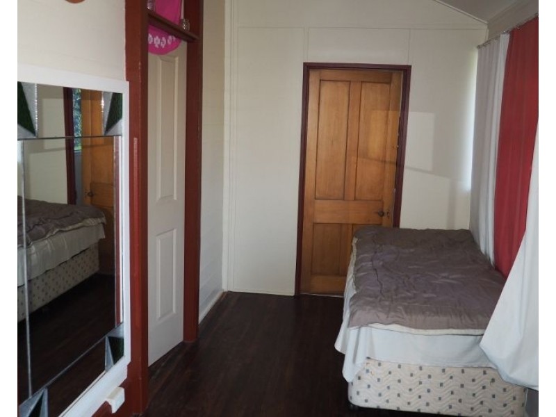 12 Charles Street, Maryborough QLD 4650