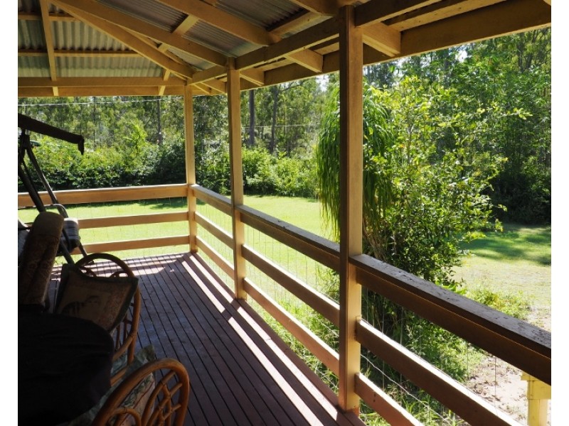 32 Eaton Street, Brooweena QLD 4620