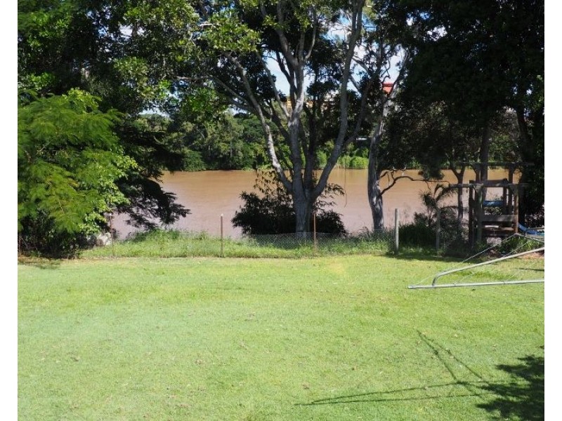 13 Puller Street, Granville QLD 4650