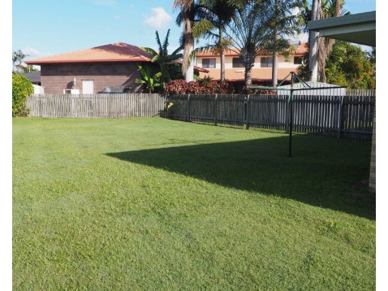 1 and 2/8 Magnolia Court, Maryborough QLD 4650