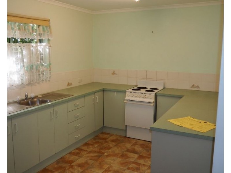 1 and 2/8 Magnolia Court, Maryborough QLD 4650