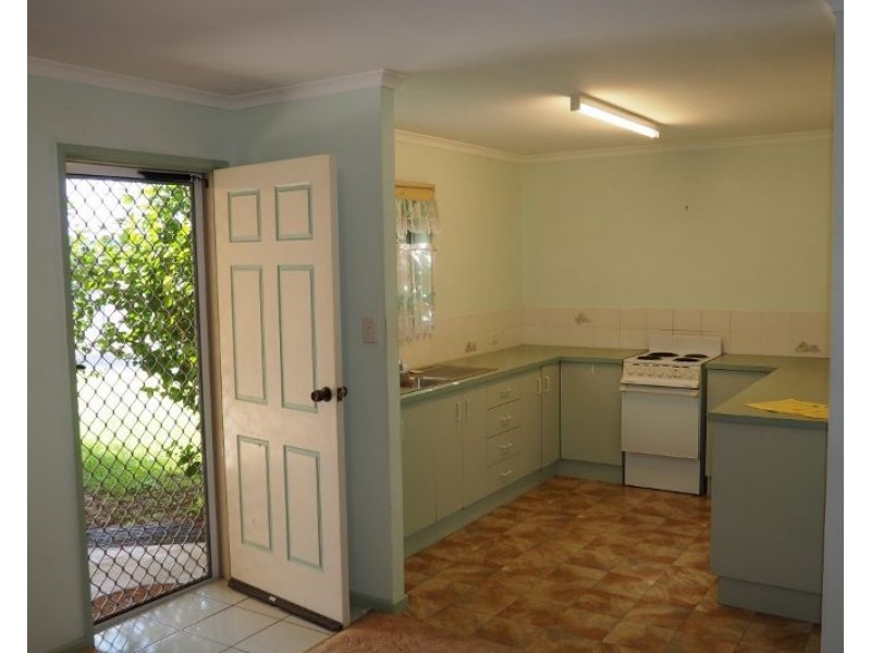 1 and 2/8 Magnolia Court, Maryborough QLD 4650