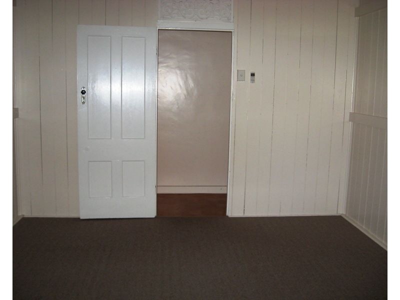 2/196 John Street, Maryborough QLD 4650