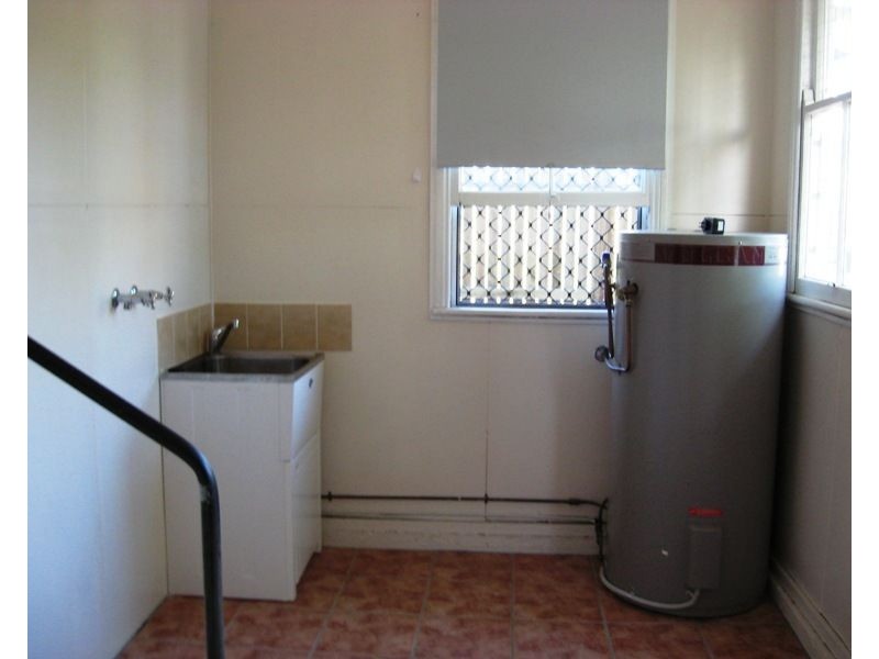 2/196 John Street, Maryborough QLD 4650