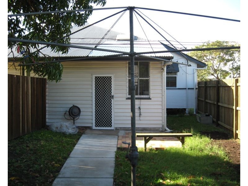 2/196 John Street, Maryborough QLD 4650