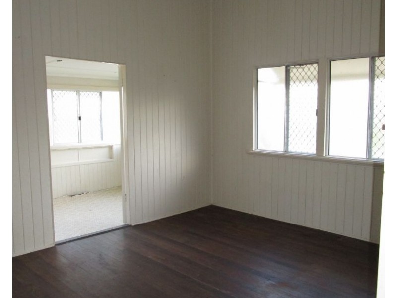19 Ward Street, Maryborough QLD 4650