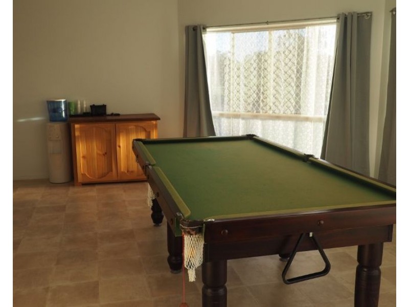 196 Charles Bruce Drive, Oakhurst QLD 4650