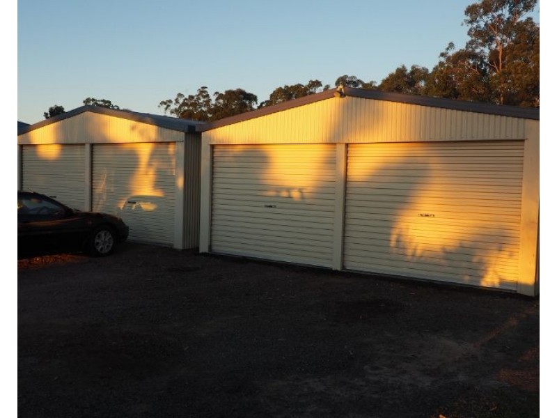 196 Charles Bruce Drive, Oakhurst QLD 4650