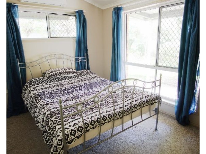 51 Vaughan Street, Aldershot QLD 4650