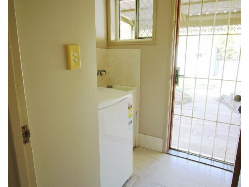 51 Vaughan Street, Aldershot QLD 4650