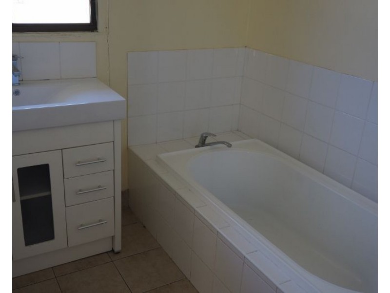 98 Dunford Road East, Grahams Creek QLD 4650