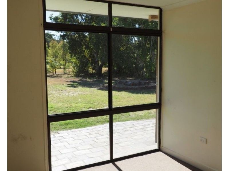 98 Dunford Road East, Grahams Creek QLD 4650