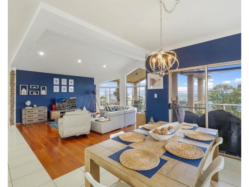 101 Esplanade, Point Vernon QLD 4655