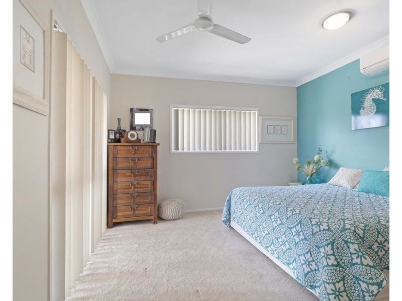 101 Esplanade, Point Vernon QLD 4655