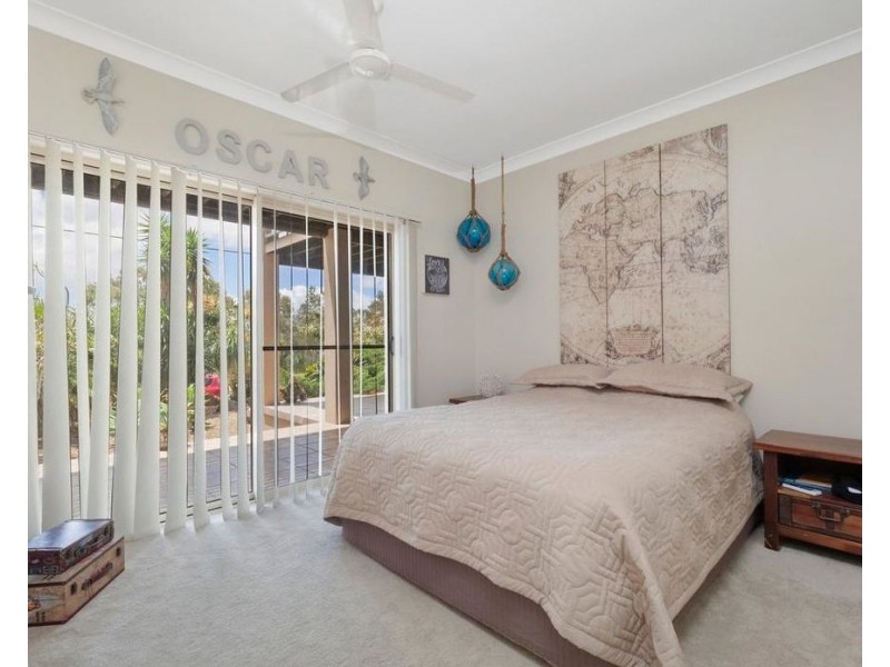 101 Esplanade, Point Vernon QLD 4655