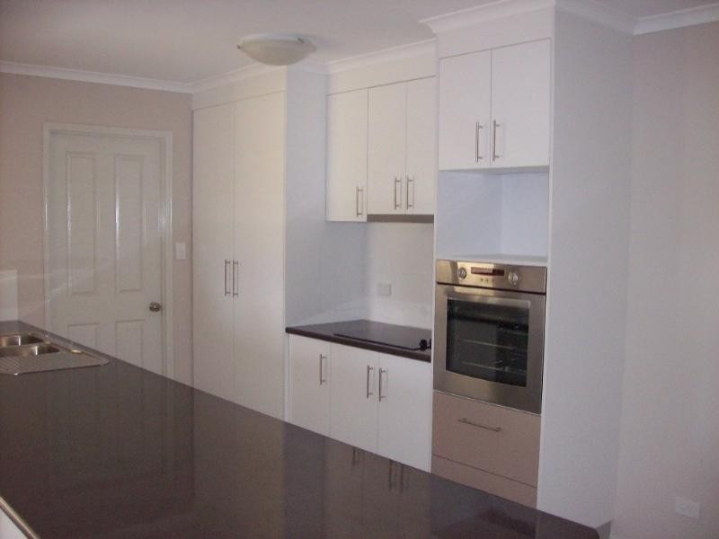 44 Cardigan Street, Granville QLD 4650