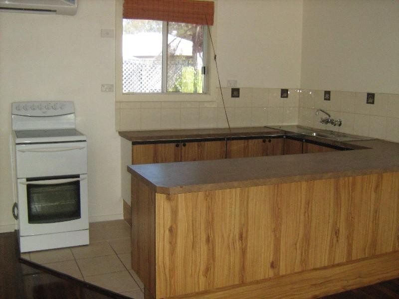 1 Kingfisher Parade, Toogoom QLD 4655