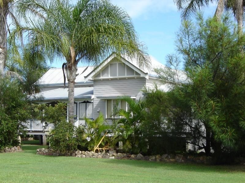 52 Wolseley Street, Granville QLD 4650