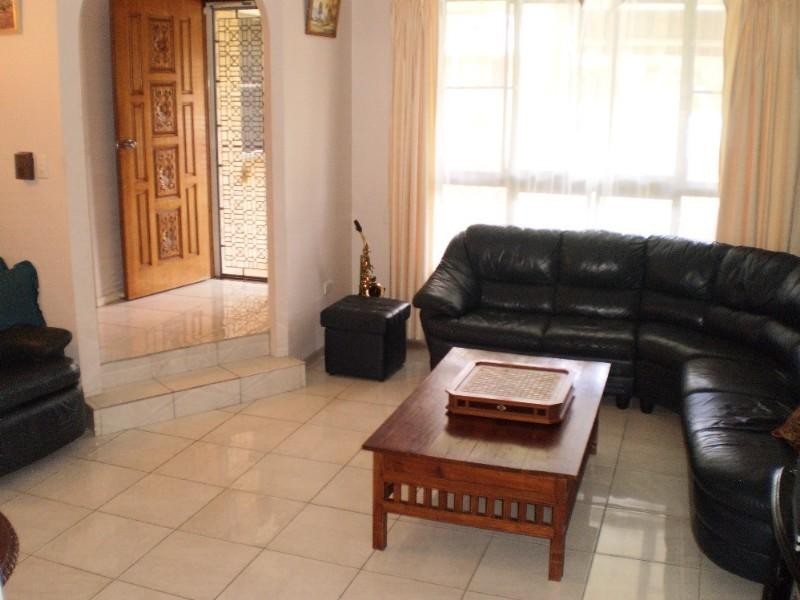 12 Jocelyn Parade, Granville QLD 4650