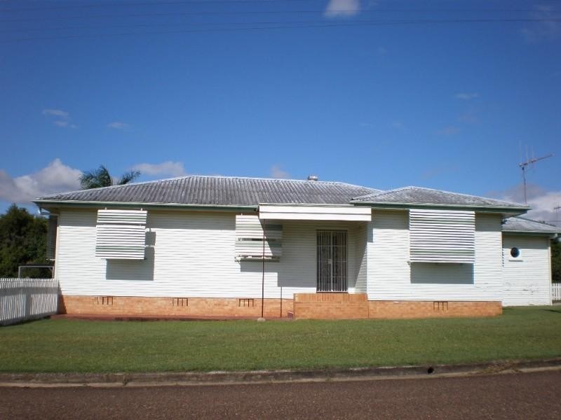 35 Aberdeen Avenue, Maryborough QLD 4650
