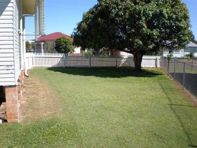 35 Aberdeen Avenue, Maryborough QLD 4650
