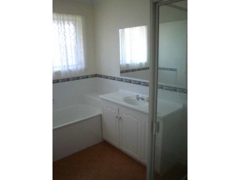 30 Jacaranda Avenue, Tinana QLD 4650