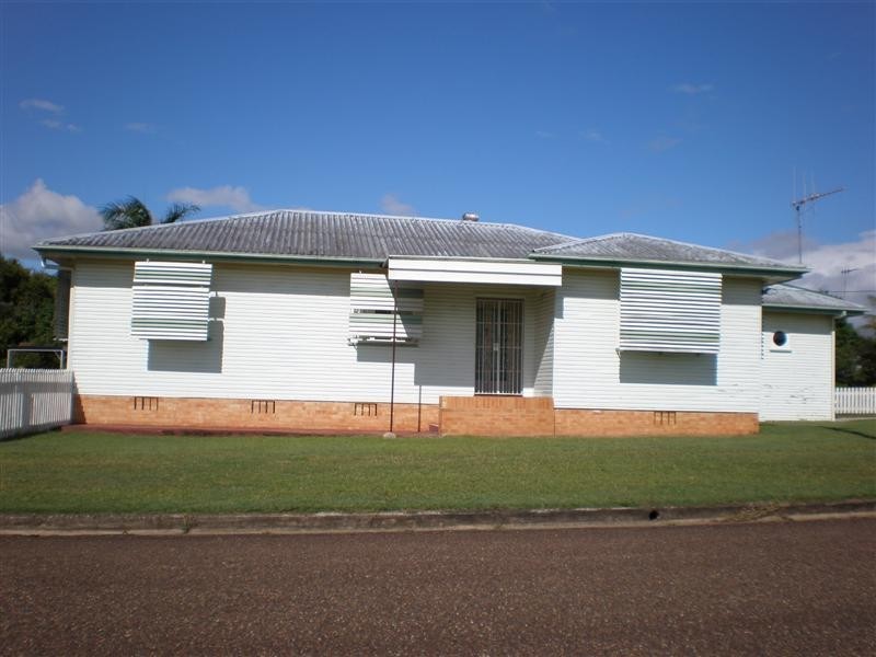 35 Aberdeen Avenue, Maryborough QLD 4650