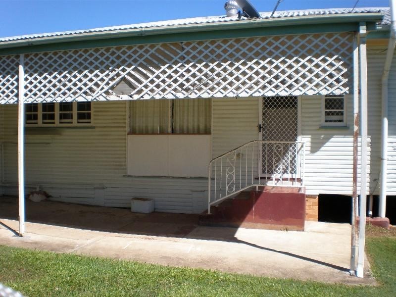 35 Aberdeen Avenue, Maryborough QLD 4650