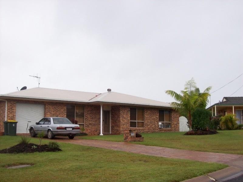 16 Jasmine Court, Tinana QLD 4650