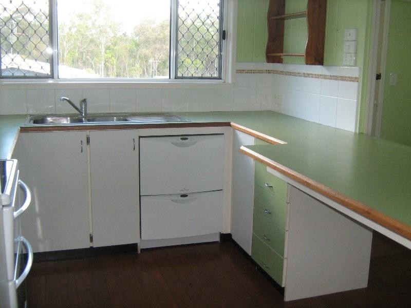 47 Vaughan Street, Aldershot QLD 4650