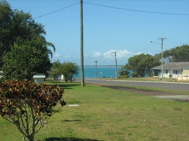 94 Corfield Street, Point Vernon QLD 4655