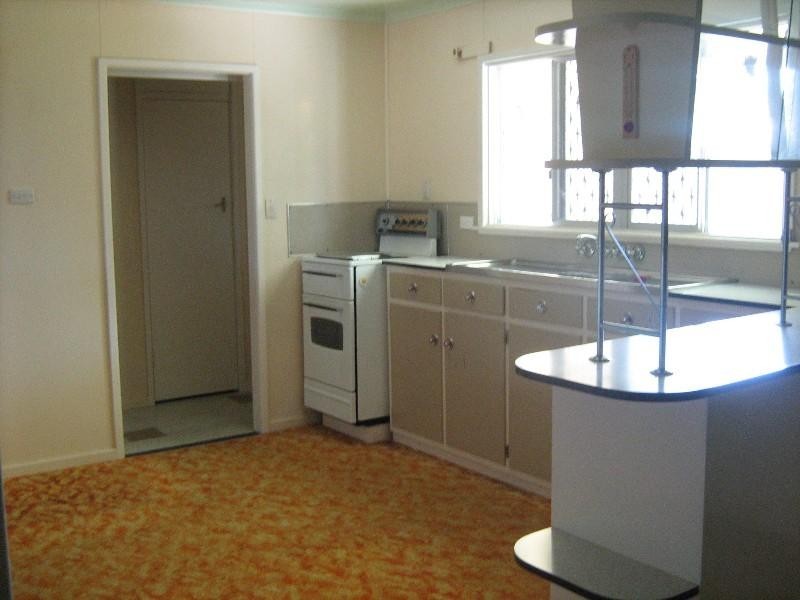 94 Corfield Street, Point Vernon QLD 4655