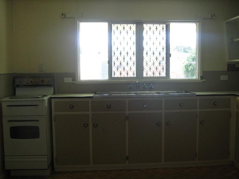 94 Corfield Street, Point Vernon QLD 4655