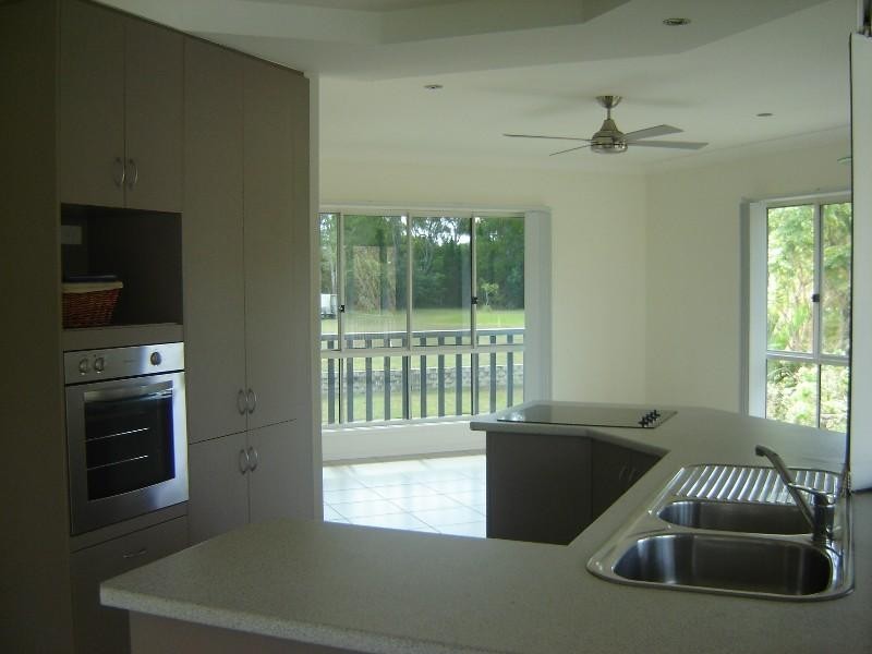 17 Osprey Terrace, Poona QLD 4650